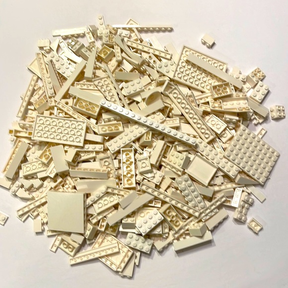 Lego Blocks (300 Pieces) White - Picture 1 of 5